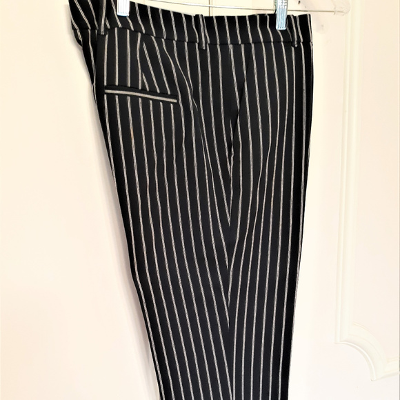 ZARA WOMEN B/W Pin Striped Slacks, Classic - Picture 1 of 6